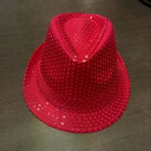 כובע פייטים ורוד